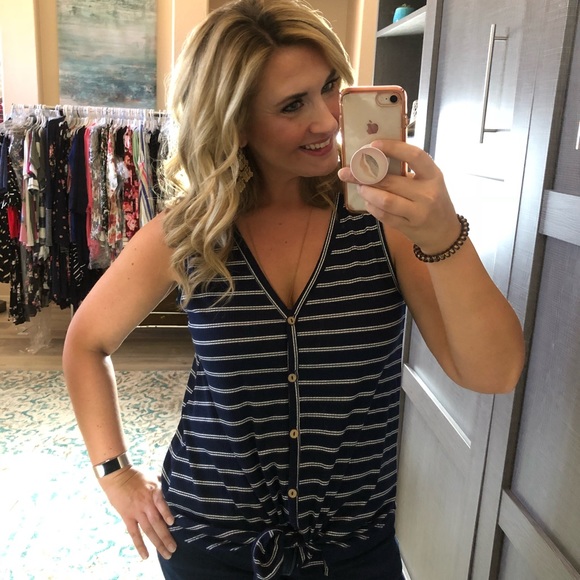 ❗️Last 3! S-L Navy striped top - Picture 3 of 4